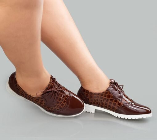 Glossy Elegant Croc Patent Ladies Brogues - Image 2