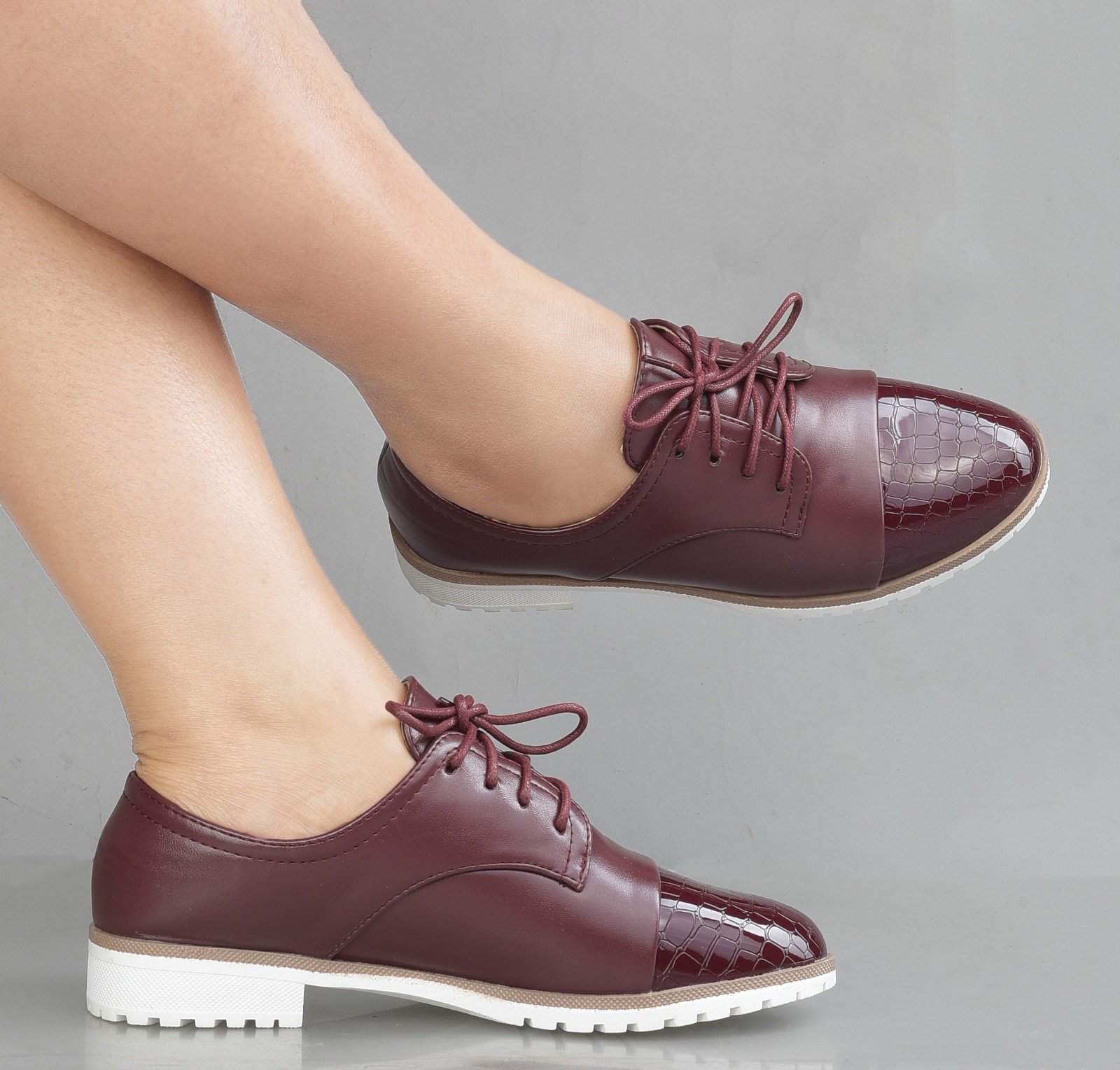 Urban Luxe Croc-Tip Ladies Oxford Shoes