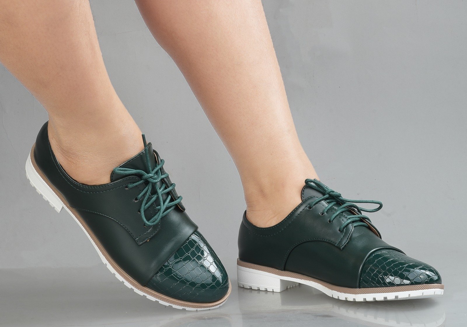 Urban Luxe Croc-Tip Ladies Oxford Shoes - Image 7