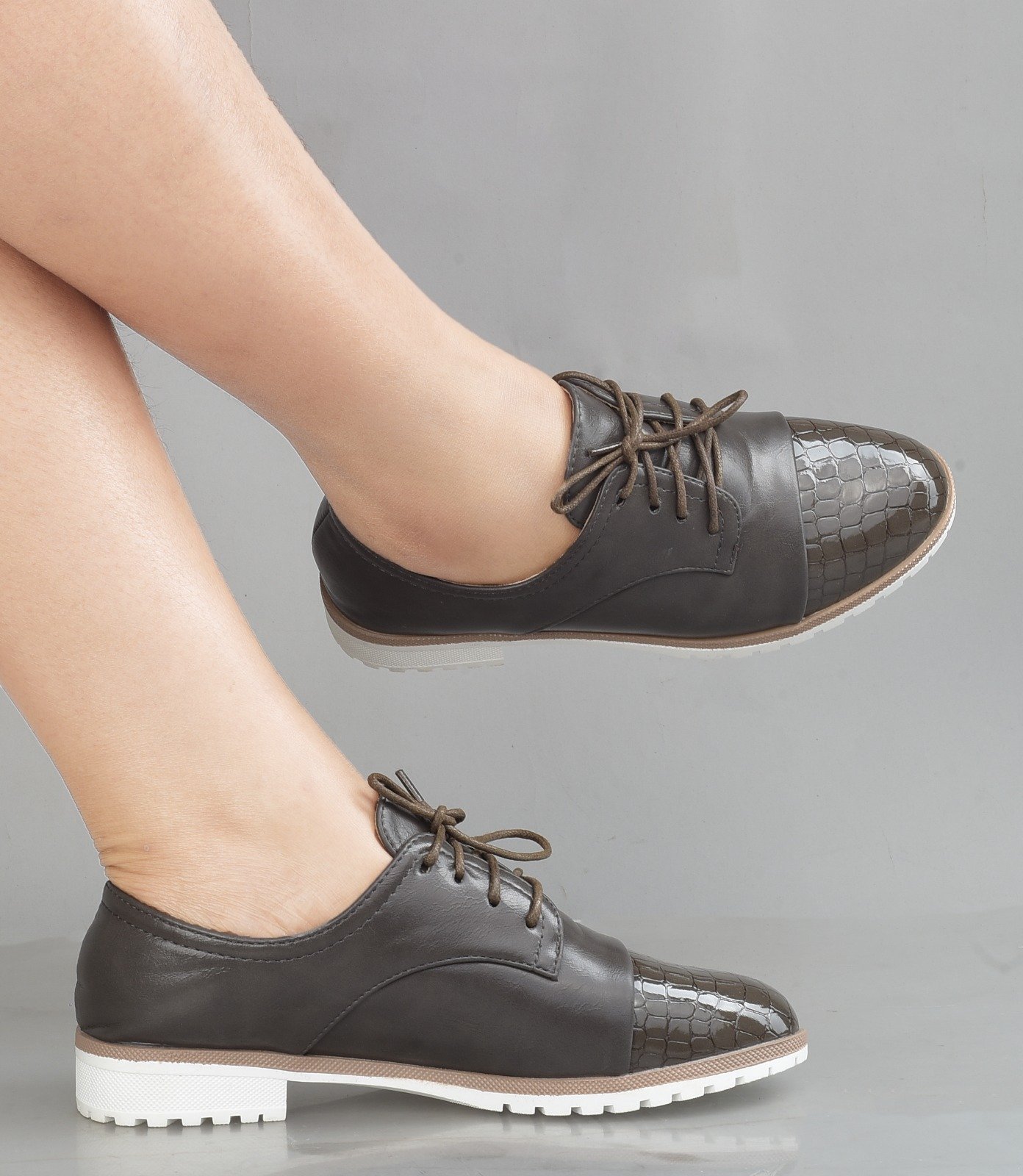 Urban Luxe Croc-Tip Ladies Oxford Shoes - Image 6